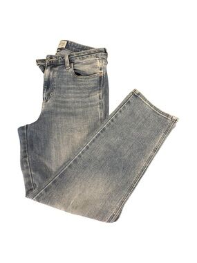 Universal Thread Women's Straight Leg Light Blue Washed Jeans